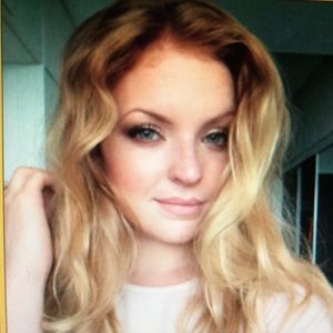 Meet your Posher, Cassandra